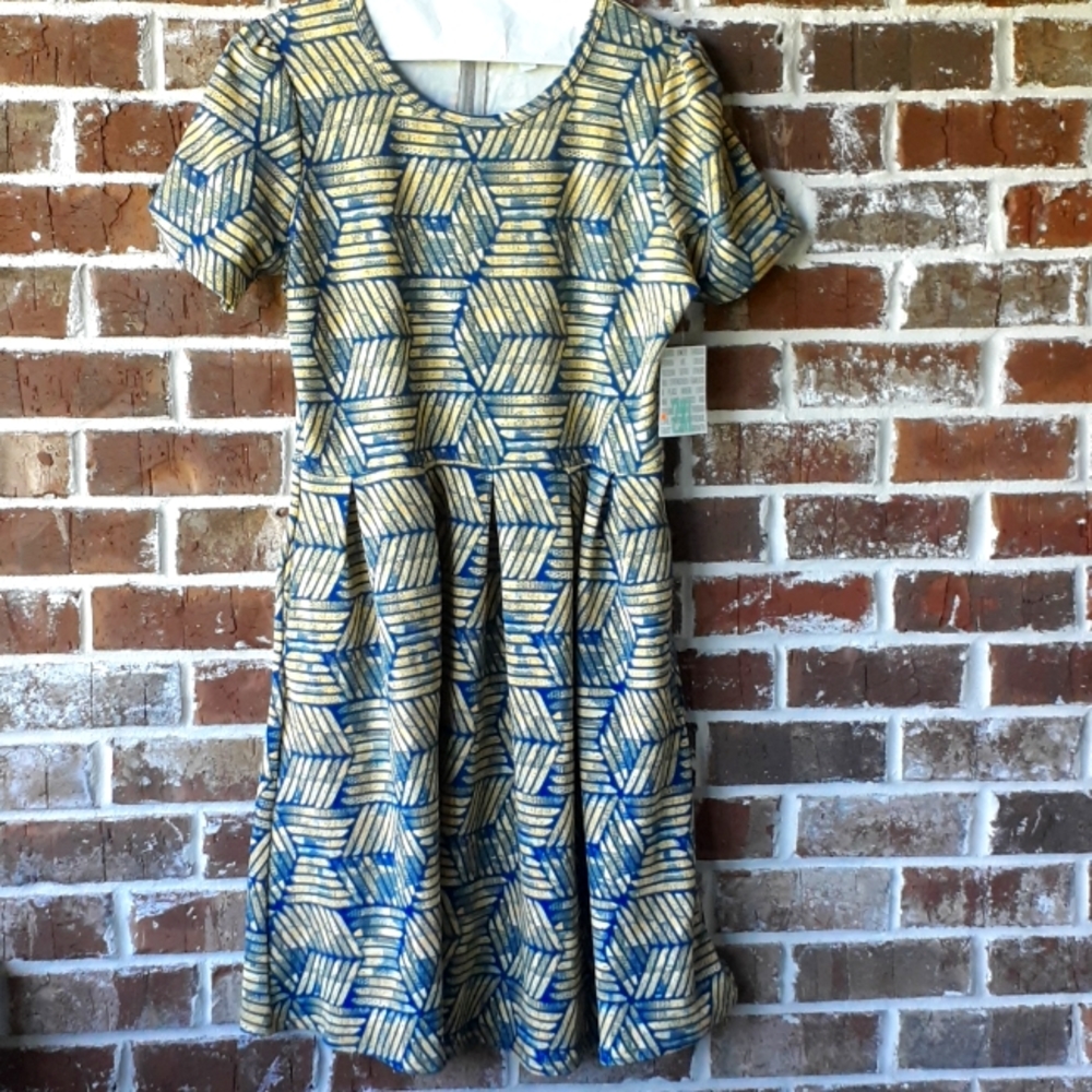 New with tags Lularoe Amelia Dress, 2xl